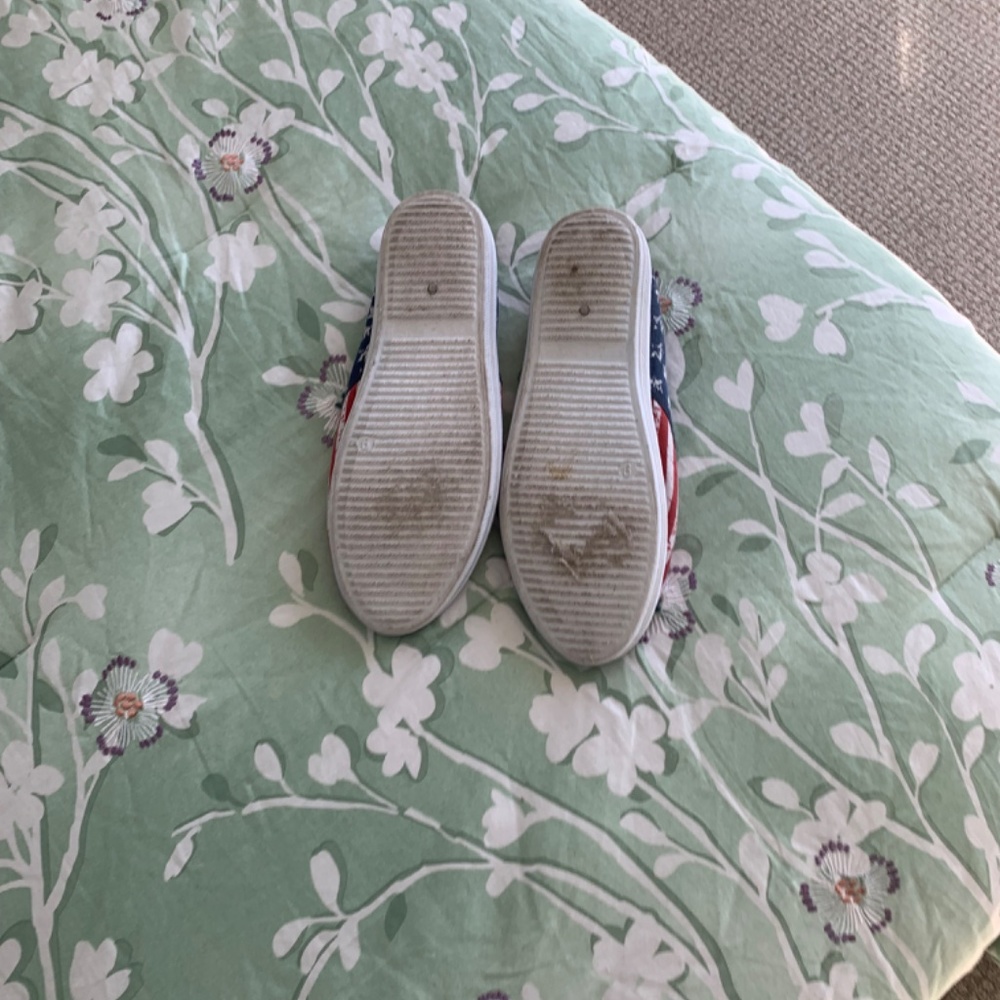 Capelli Size 9 Red, White, and Blue Sneakers - Picture 3 of 4
